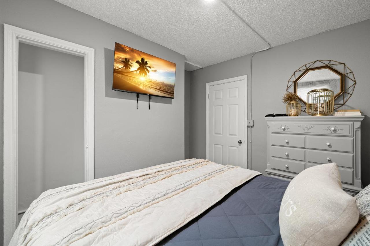 St. Petersburg Downtown Apartments Ngoại thất bức ảnh